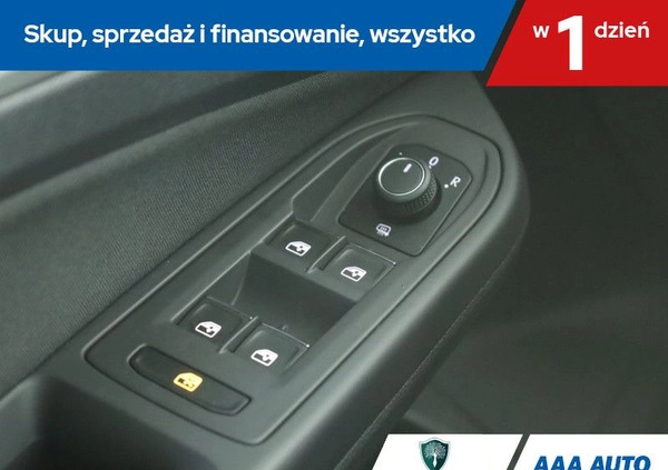 Volkswagen Golf cena 80000 przebieg: 69519, rok produkcji 2021 z Lipno małe 232